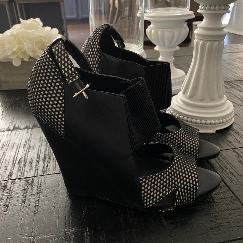 Aldo’s wedge shoes.